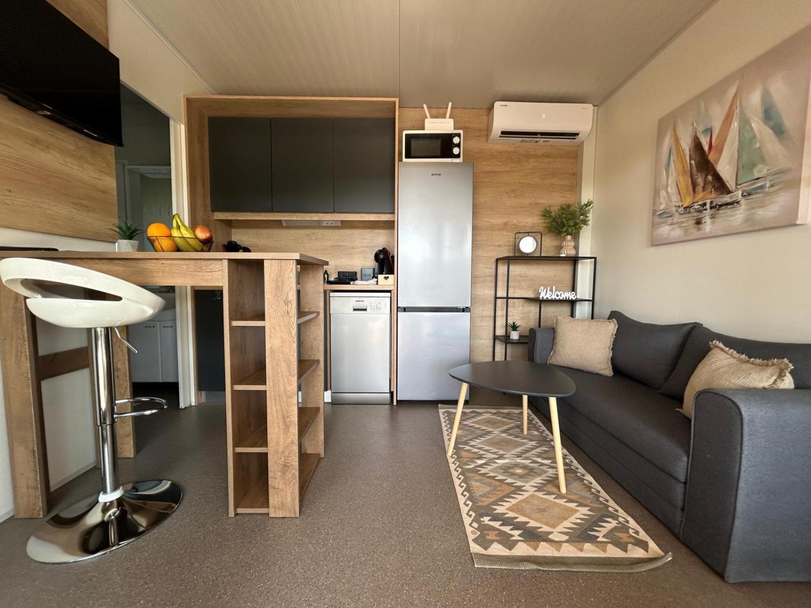 Mobile Home Vilmaris Pakoštane Buitenkant foto